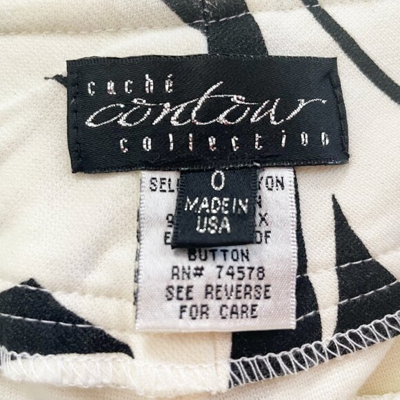 Vintage Cache Contour Collection | Black & White Floral Shorts | Size 0 - Picture 2 of 11